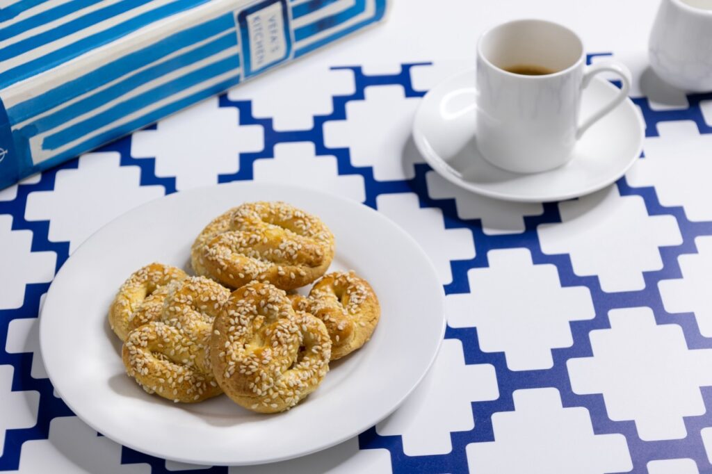 Greek biscuits with coffee